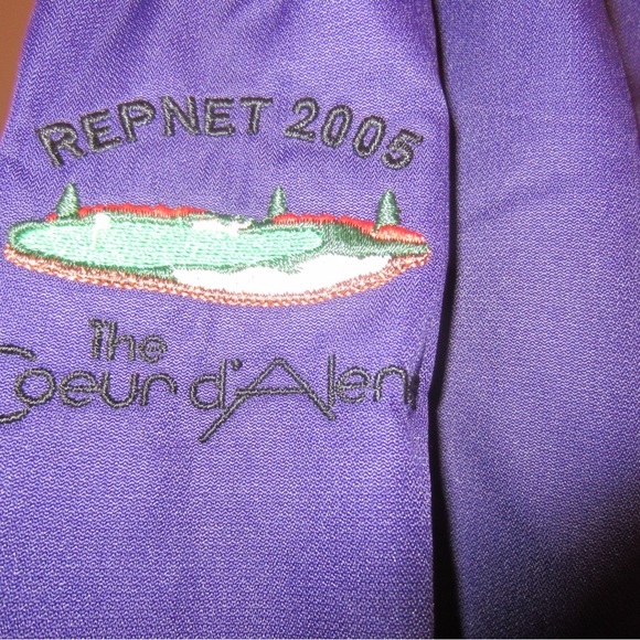 Cutter & Buck purple windbreaker - Picture 2 of 5